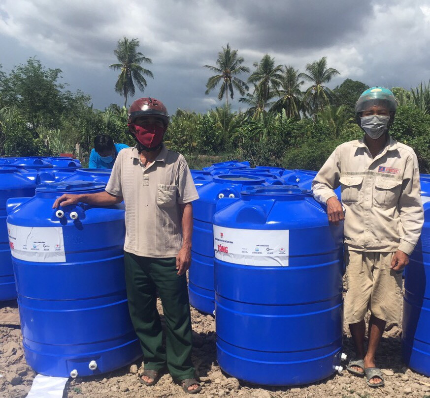 Máy lọc, bồn chứa nước đến với người dân vùng hạn, mặn tỉnh Cà Mau ảnh 4