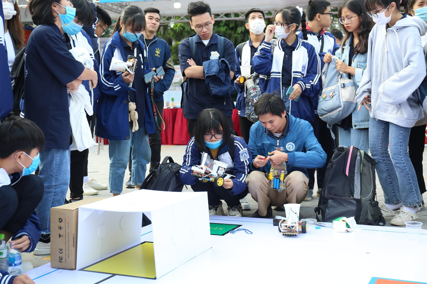 Trải nghiệm nhiều sản phẩm sáng tạo của người trẻ ảnh 2