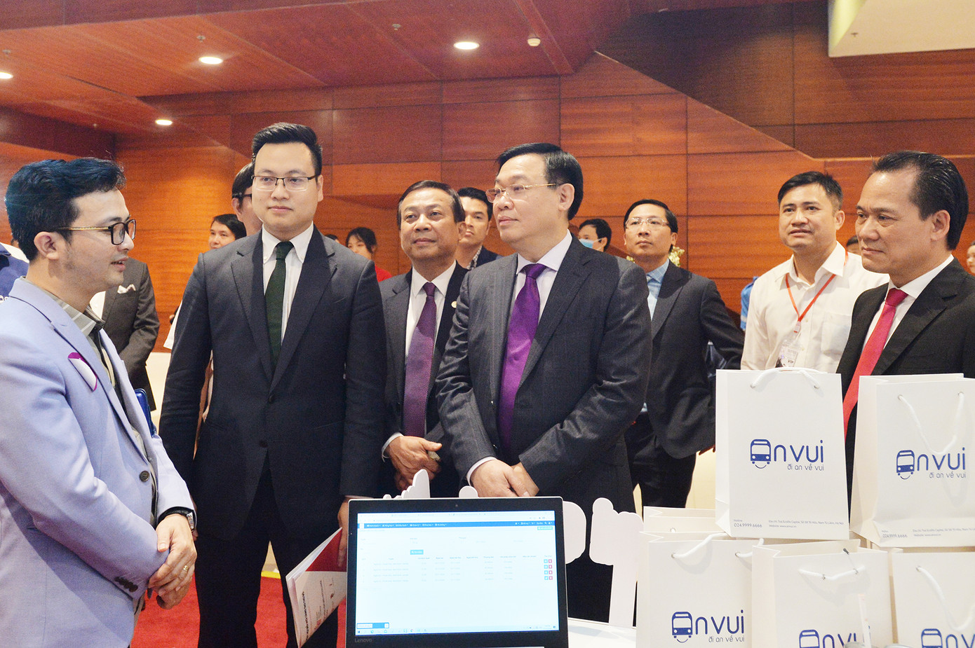 Thanh niên thủ đô nghiên cứu khoa học, thực hiện khát vọng đổi mới sáng tạo ảnh 2