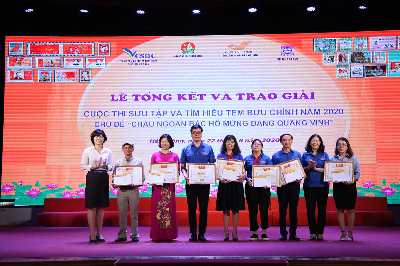 Học sinh lớp Ba giành giải Nhất cuộc thi Sưu tầm và tìm hiểu tem Bưu chính ảnh 3