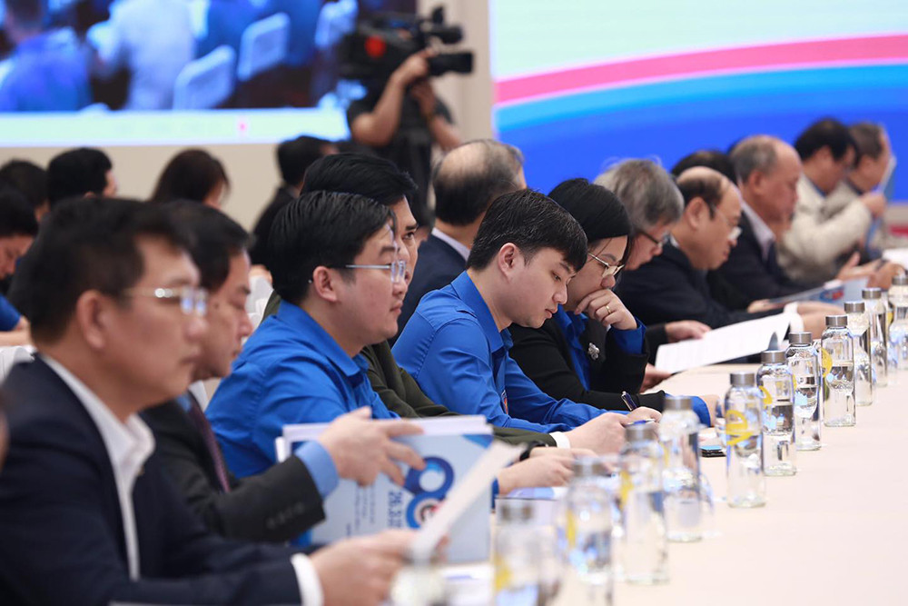 Thanh niên Việt Nam được tôi luyện trong trường học xã hội chủ nghĩa ảnh 2