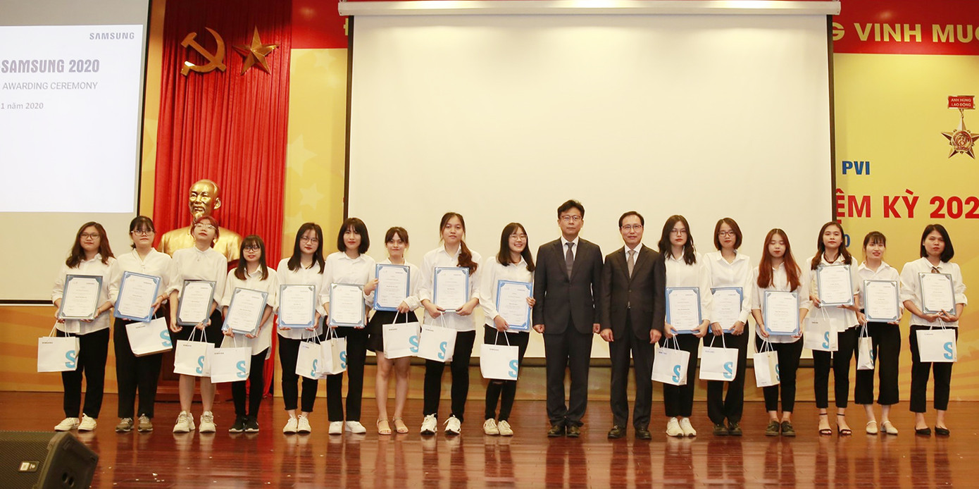 Tặng 135 suất học bổng cho sinh viên chuyên ngành tiếng Hàn ảnh 2