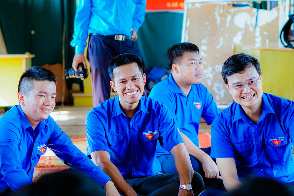 Sinh viên tham gia "Mùa Hè Xanh" thể hiện tính trách nhiệm vì cộng đồng ảnh 3