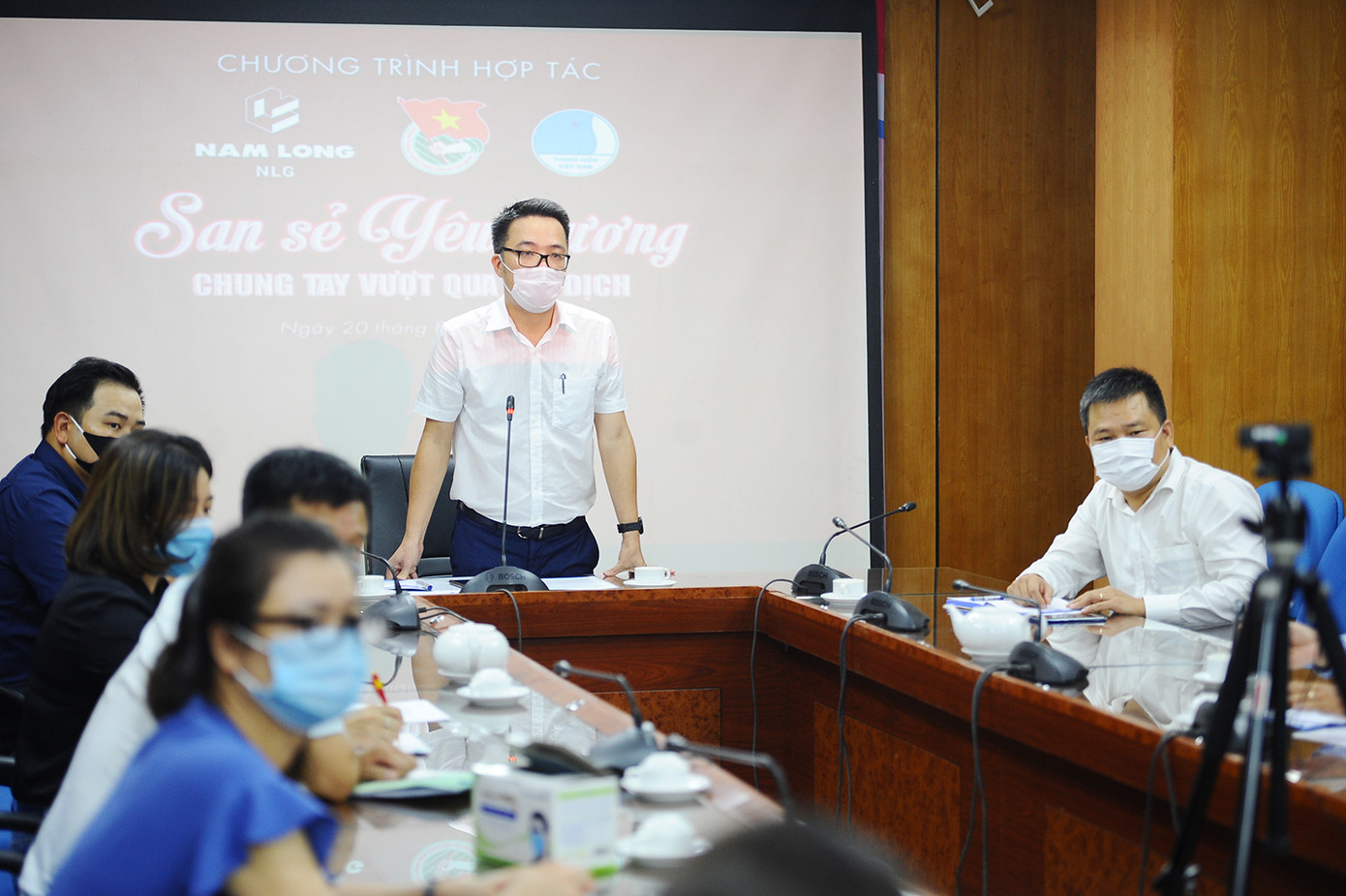 Chương trình “San sẻ yêu thương, chung tay vượt qua đại dịch” tiếp tục hỗ trợ cộng đồng ảnh 1