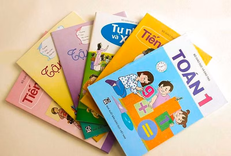 Thanh tra, kiểm tra việc trang bị sách giáo khoa trong năm học mới ảnh 1
