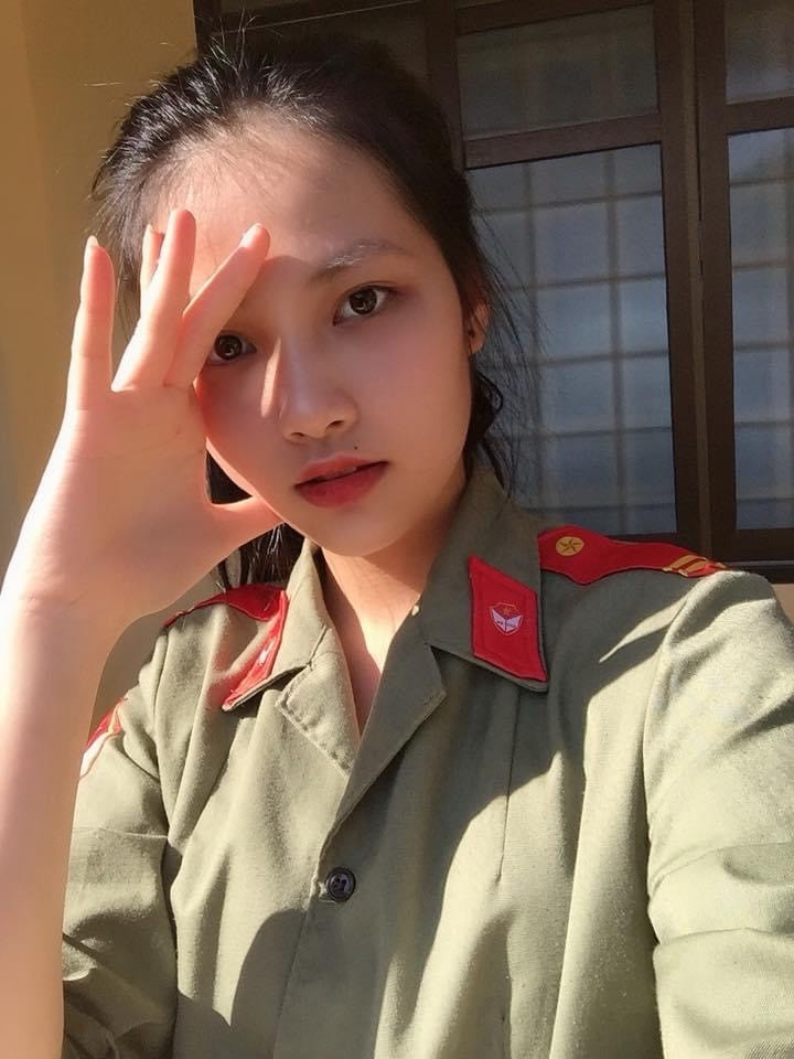 Nữ sinh Học viện Ngân hàng 10 năm ấp ủ giấc mơ thi Hoa hậu Việt Nam ảnh 4