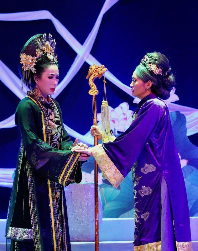 Showbiz 5/8: Nghệ sĩ Hoài Linh, Ngọc Sơn, Bằng Kiều ủng hộ Đà Nẵng ảnh 1