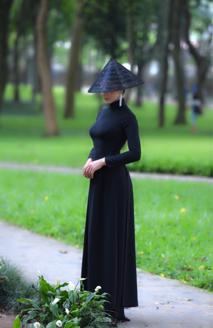 Diễn viên, người đẹp Sùng Thu Thuỷ ghi danh tại Hoa hậu Việt Nam 2020 ảnh 3