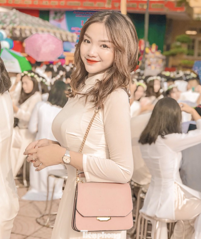 Những thí sinh tuổi 18 thanh xuân mơn mởn tại Hoa hậu Việt Nam 2020 ảnh 2