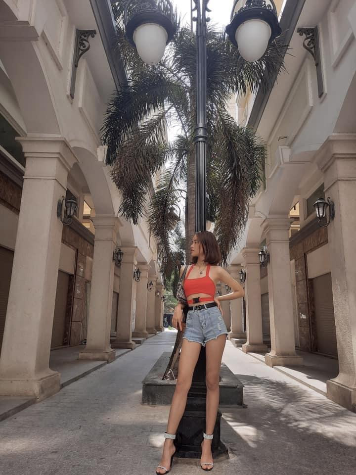 Nữ sinh ước mơ trở thành tiếp viên hàng không và lọt Top 3 Hoa hậu Việt Nam 2020 ảnh 4