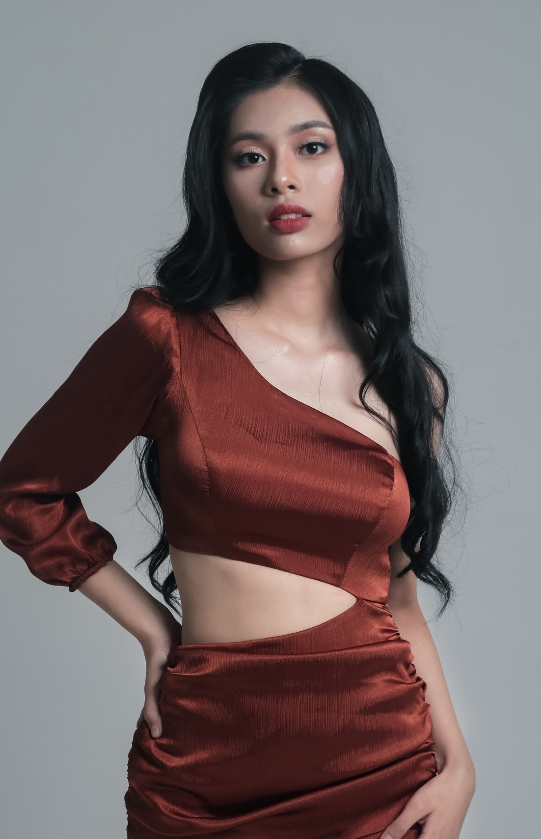 Nữ sinh xứ Nghệ ước mơ chinh phục ngôi vương Hoa hậu Việt Nam 2020 ảnh 7