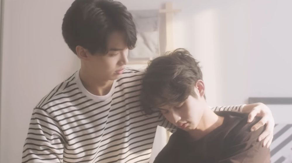 Trước giờ G, BrightWin “đốn tim” khán giả với MV nhạc phim “Still Together” siêu ngọt ngào ảnh 1