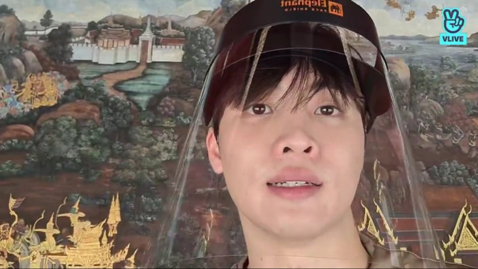 Mean Phiravich “đưa fan đi khắp Bangkok” khiến các fan đứng ngồi không yên ảnh 5