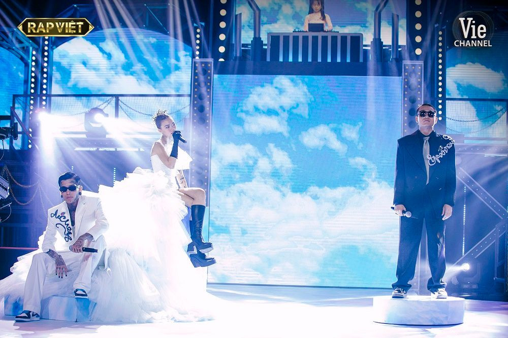 Bài hát cuối cùng trên sàn đấu “Rap Việt” là món quà Dế Choắt dành tặng HLV Wowy ảnh 1