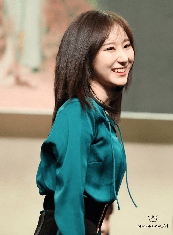 Chaeyeon (IZ*ONE) - Chaeryeong (ITZY): Cùng xuất phát điểm liệu tương lai có cùng rực rỡ? ảnh 6