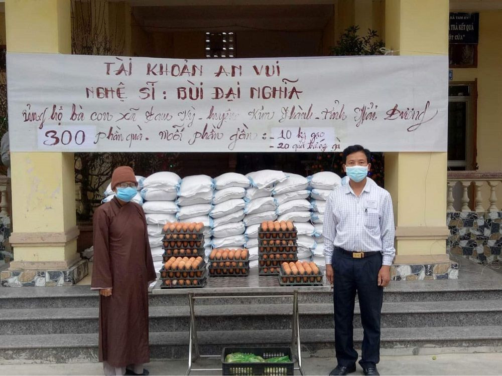 “Phiên chợ 0 đồng” và những chuyến xe giải cứu nông sản Hải Dương của nghệ sĩ Việt ảnh 10