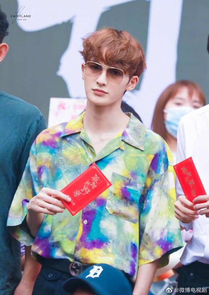 C-Biz tuần qua: Dịch Dương Thiên Tỉ tham gia phim mới, Ngu Thư Hân unfollow Lisa ảnh 4