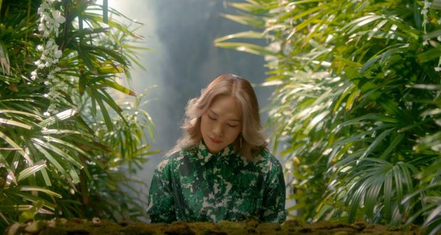Mỹ Tâm phân thân chóng mặt trong MV “Đúng Cũng Thành Sai” khiến fan thích thú ảnh 3