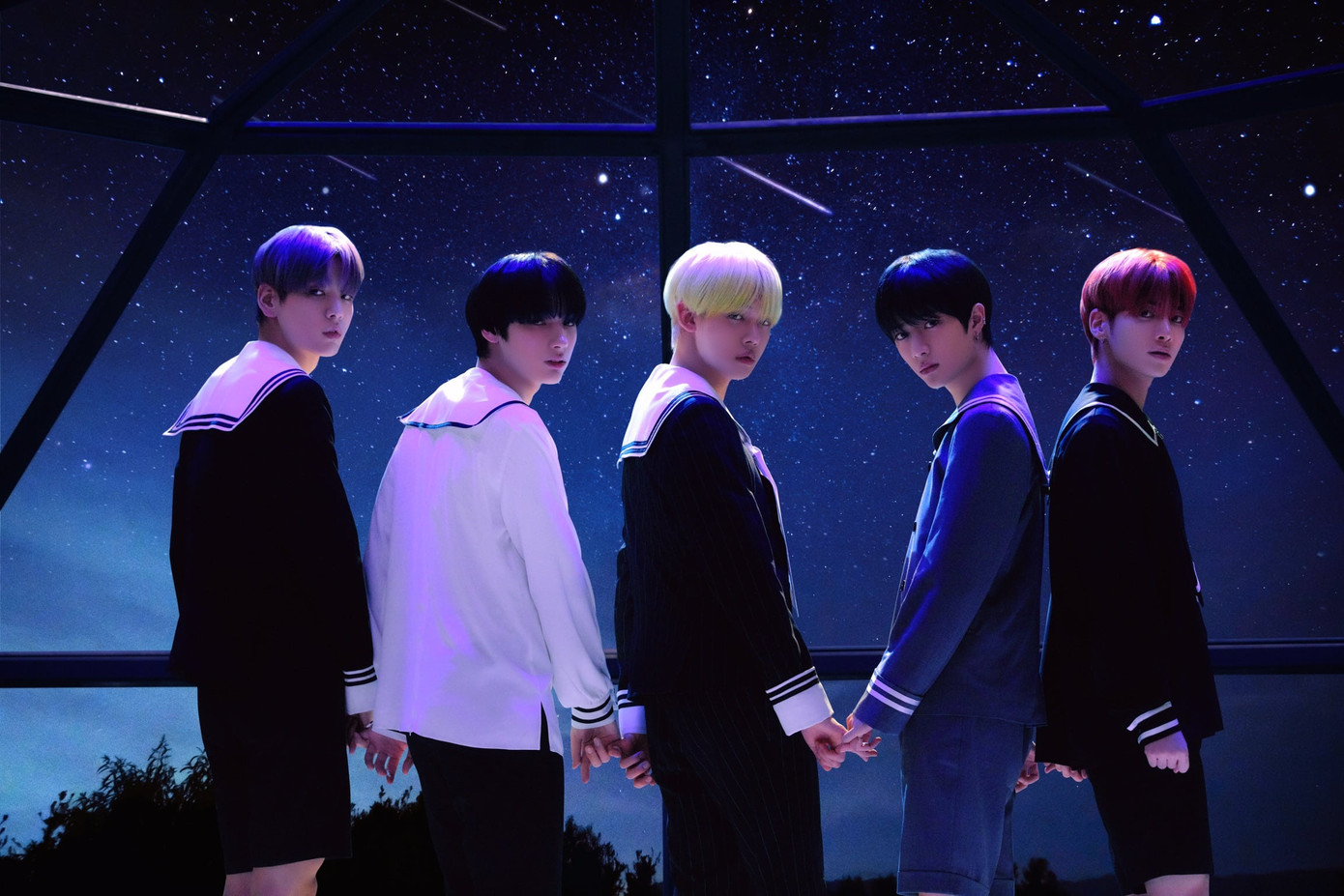 “Tân binh khủng long” TXT sắp trở lại, “đường đua” K-Pop mùa Hè lại nóng hơn bao giờ hết ảnh 2