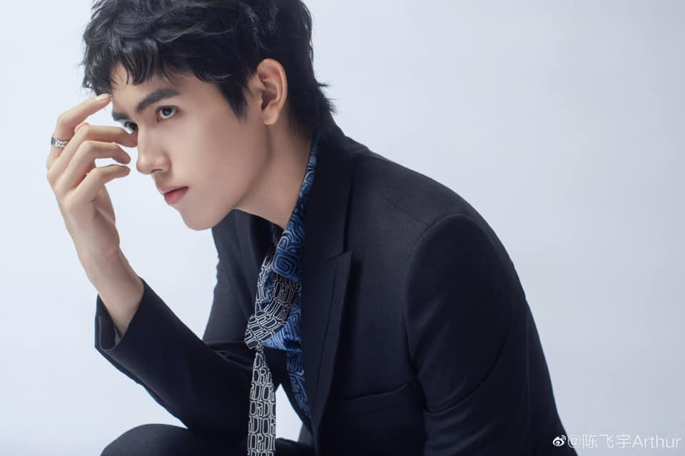 C-Biz tuần qua: Triệu Lệ Dĩnh, Vương Tuấn Khải tỏa sáng tại sự kiện của Dior ảnh 4