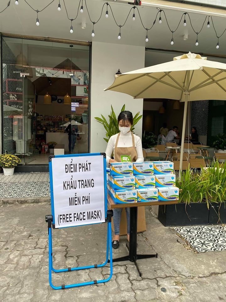 Những hình ảnh cảm động từ “tâm dịch” Đà Nẵng: “Đà Nẵng giữ sức khỏe, Đà Nẵng hỉ?“ ảnh 4