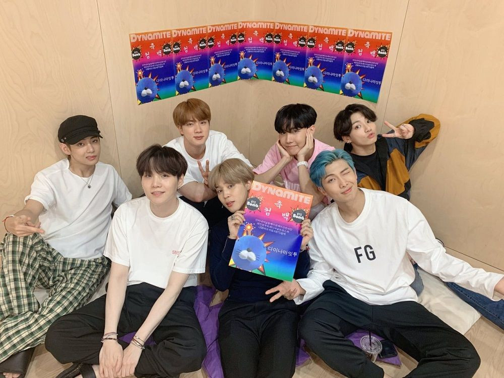 Nghe BTS trải lòng về “Dynamite” và tình yêu dành cho ARMY thông qua podcast ảnh 3