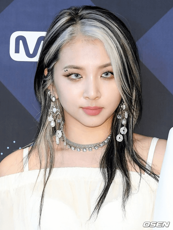 Bạn đã nhuộm tóc đón Hè chưa? Cập nhật “trend” mới nhất từ các idol K-Pop nhé! ảnh 3