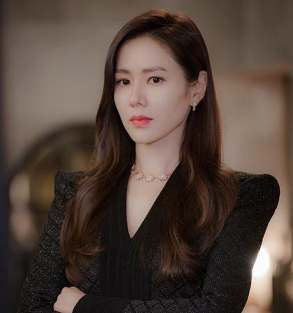 3 “chị đại” K-drama làm quắn quéo bao con tim: Seo Ye Ji ngầu hết phần thiên hạ ảnh 4