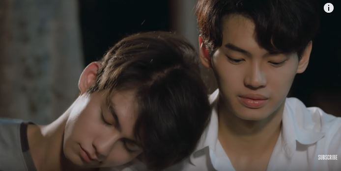 2gether The Series: Sarawat chẳng ngại nói cho cả thế giới biết mình yêu Tine ảnh 9