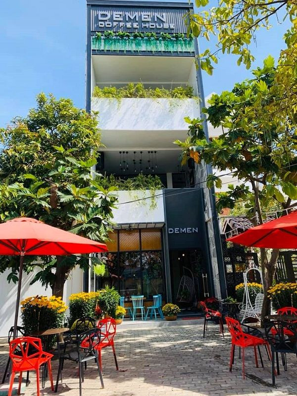 20 điểm nóng trong thông báo khẩn Bộ Y tế có nhiều quán cafe, quán ăn, khách sạn nổi tiếng ảnh 2