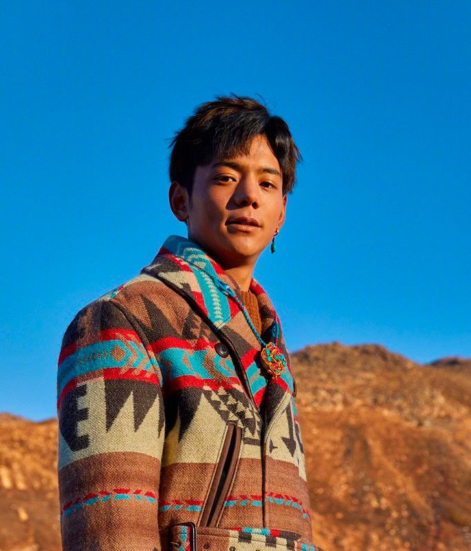 Trát Tây Đinh Chân - Chàng hotboy Tây Tạng ra mắt MV đầu tay, từng bước thành sao ảnh 2