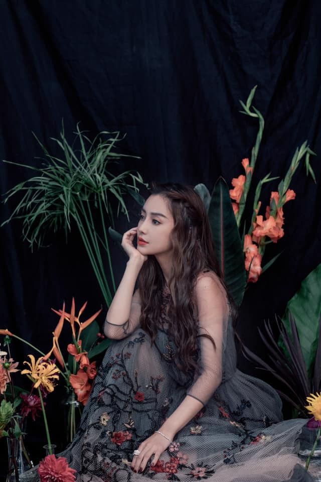 C-Biz tuần qua: Triệu Lệ Dĩnh, Vương Tuấn Khải tỏa sáng tại sự kiện của Dior ảnh 3