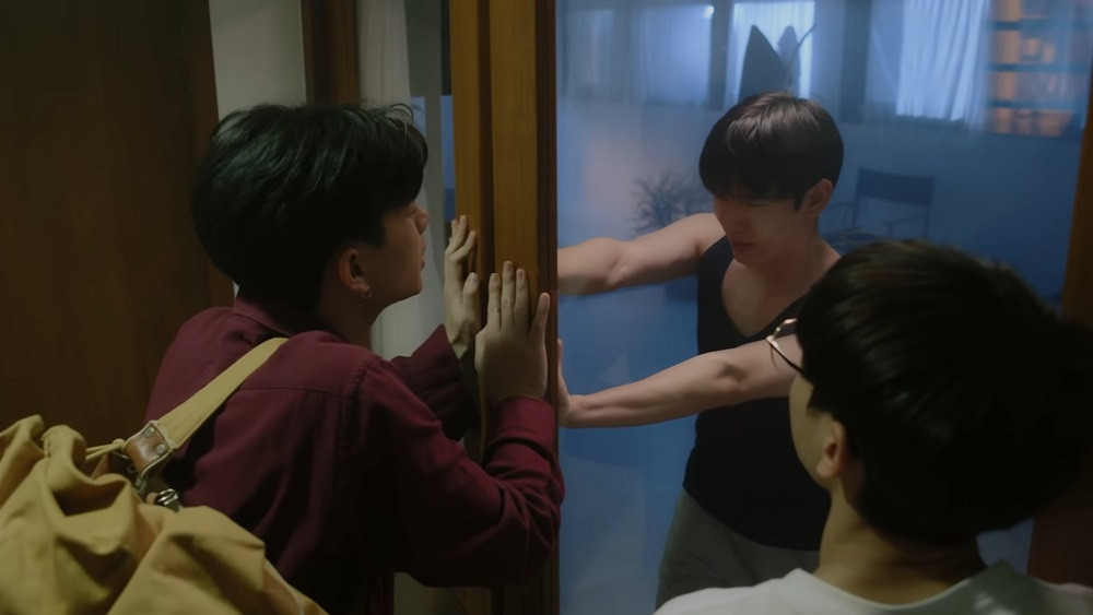 “I’m Tee, Me Too”: Dở khóc, dở cười khi 6 anh chàng “mặn như biển cả” ở chung một nhà ảnh 2