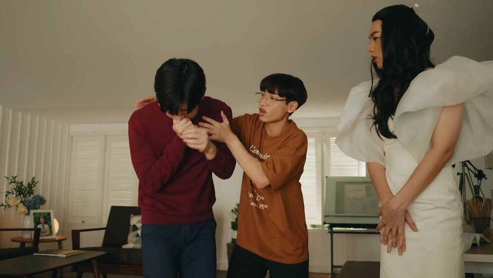 “I’m Tee, Me Too”: Dở khóc, dở cười khi 6 anh chàng “mặn như biển cả” ở chung một nhà ảnh 3