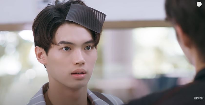 2gether The Series: Sarawat dụ dỗ “cừu non” Tine, tỏ tình công khai trên sân khấu ảnh 4