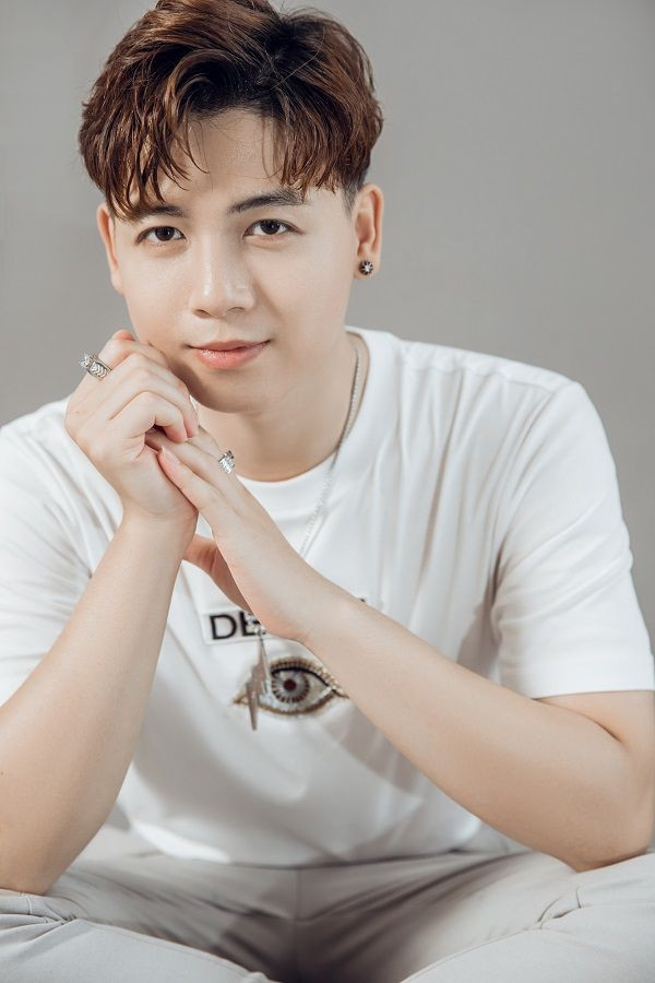 Hot TikToker 2,5 triệu followers Bo Bắp tung MV debut hợp tác cùng producer Hoaprox ảnh 3