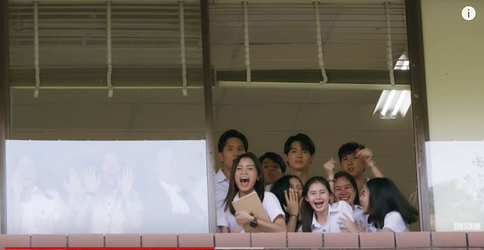 2gether The Series: Sarawat chẳng ngại nói cho cả thế giới biết mình yêu Tine ảnh 7