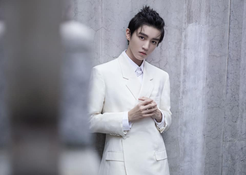 C-Biz tuần qua: Triệu Lệ Dĩnh, Vương Tuấn Khải tỏa sáng tại sự kiện của Dior ảnh 2