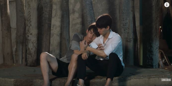 2gether The Series: Sarawat chẳng ngại nói cho cả thế giới biết mình yêu Tine ảnh 10