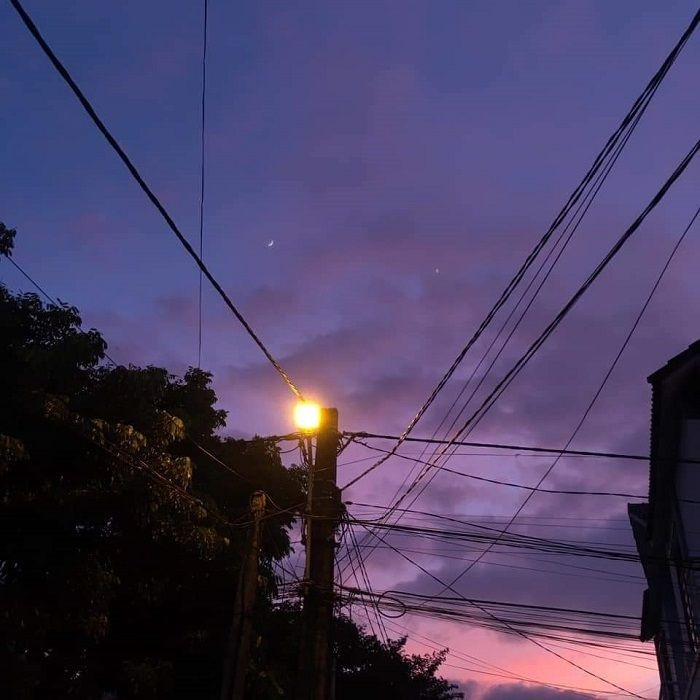 Miền Trung: Bầu trời hoàng hôn chuyển màu tím siêu đẹp nhưng lại khiến bao người lo lắng ảnh 3