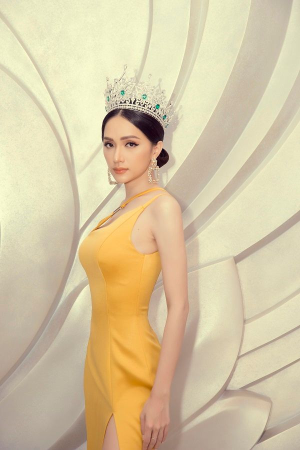 Hoa hậu Hương Giang ủng hộ 10 tấn gạo cho Đà Nẵng chống dịch COVID-19 ảnh 3