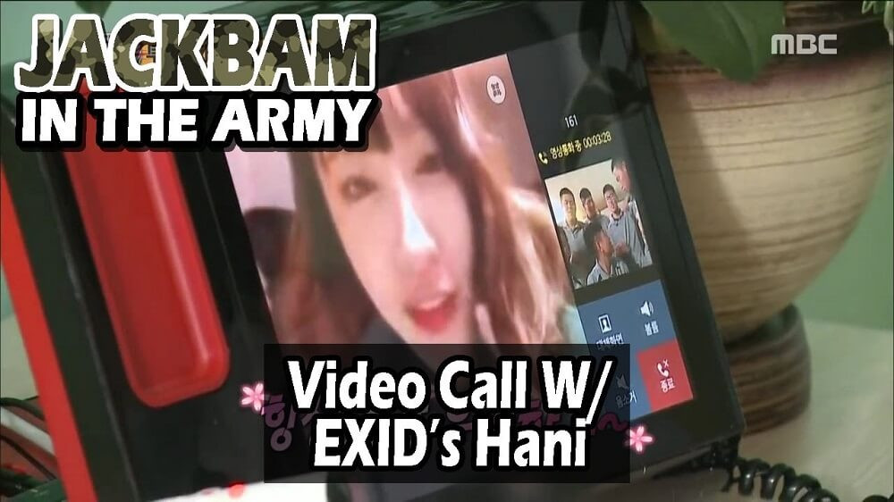 Xem gì cho ngầu: “Ở nhà một mình” và học “quân sự” online với các idol K-Pop ảnh 6