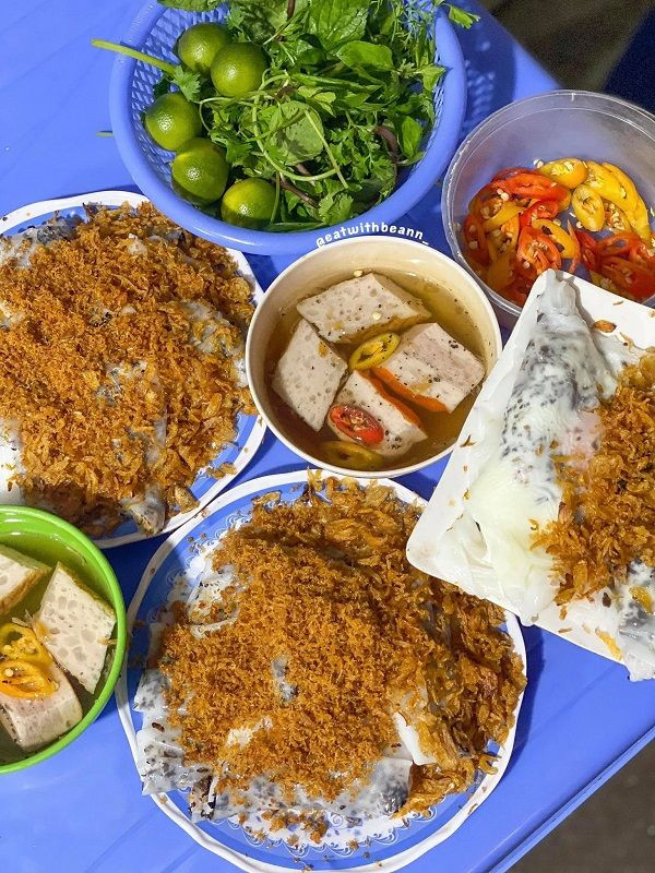 Hà Nội ăn gì ngày rét đậm: Ủ ấm chiếc bụng đói với đĩa bánh cuốn tráng liền cực “cuốn“ ảnh 4