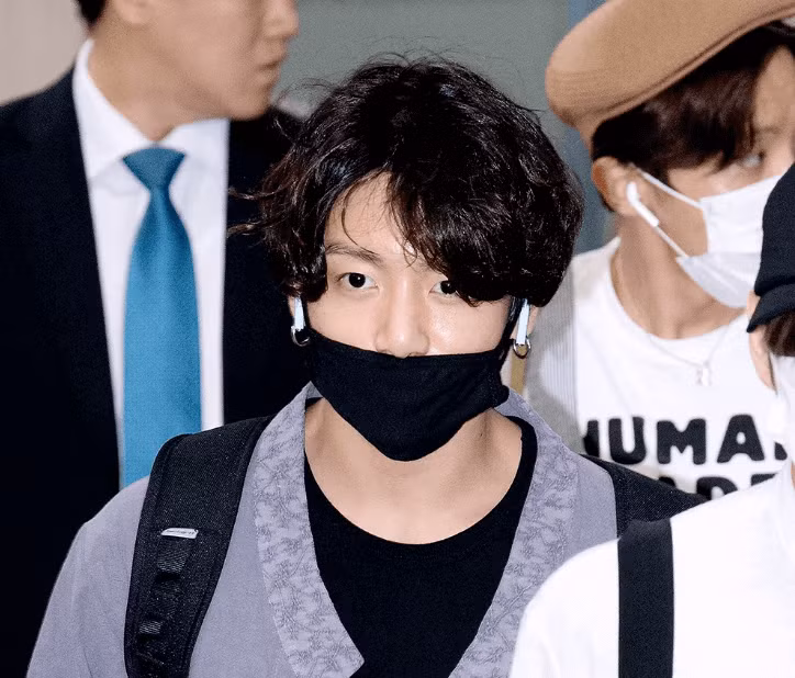 Đỉnh như Jungkook (BTS), đến mặt mộc cũng đẹp hết phần thiên hạ ảnh 9
