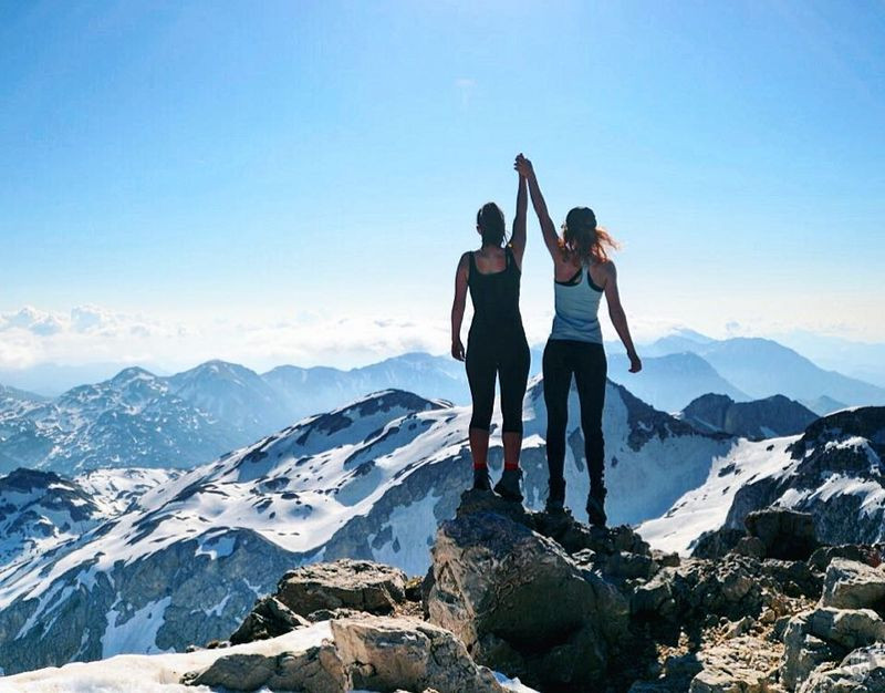 Đừng giới hạn những thử thách của bạn, hãy thử thách những giới hạn của bạn ảnh 2