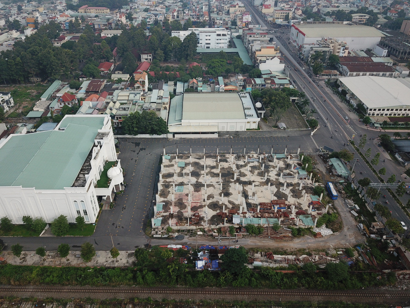 Cận cảnh khu phức hợp không phép giữa trung tâm thành phố Biên Hòa ảnh 1