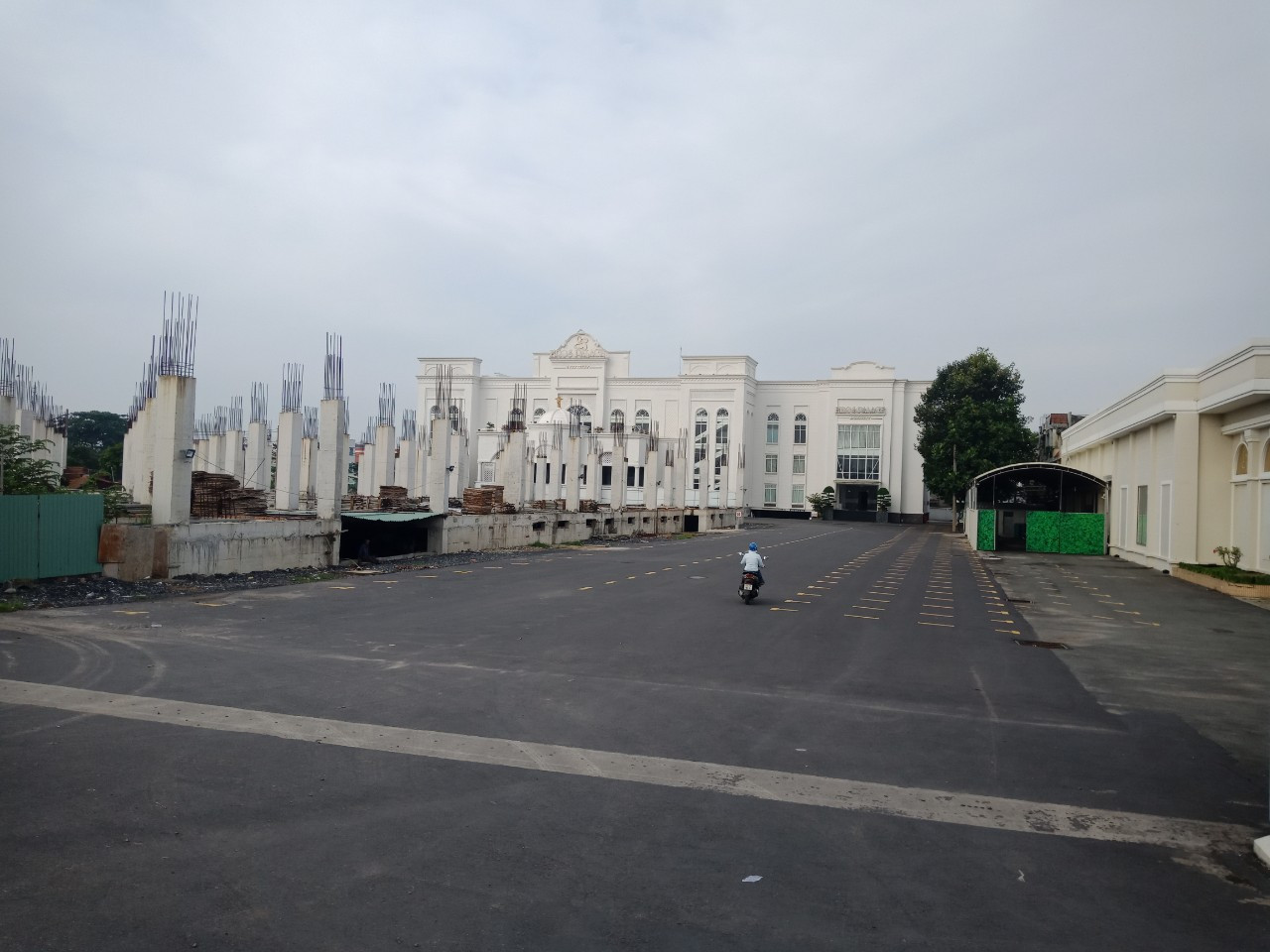 Cận cảnh khu phức hợp không phép giữa trung tâm thành phố Biên Hòa ảnh 2