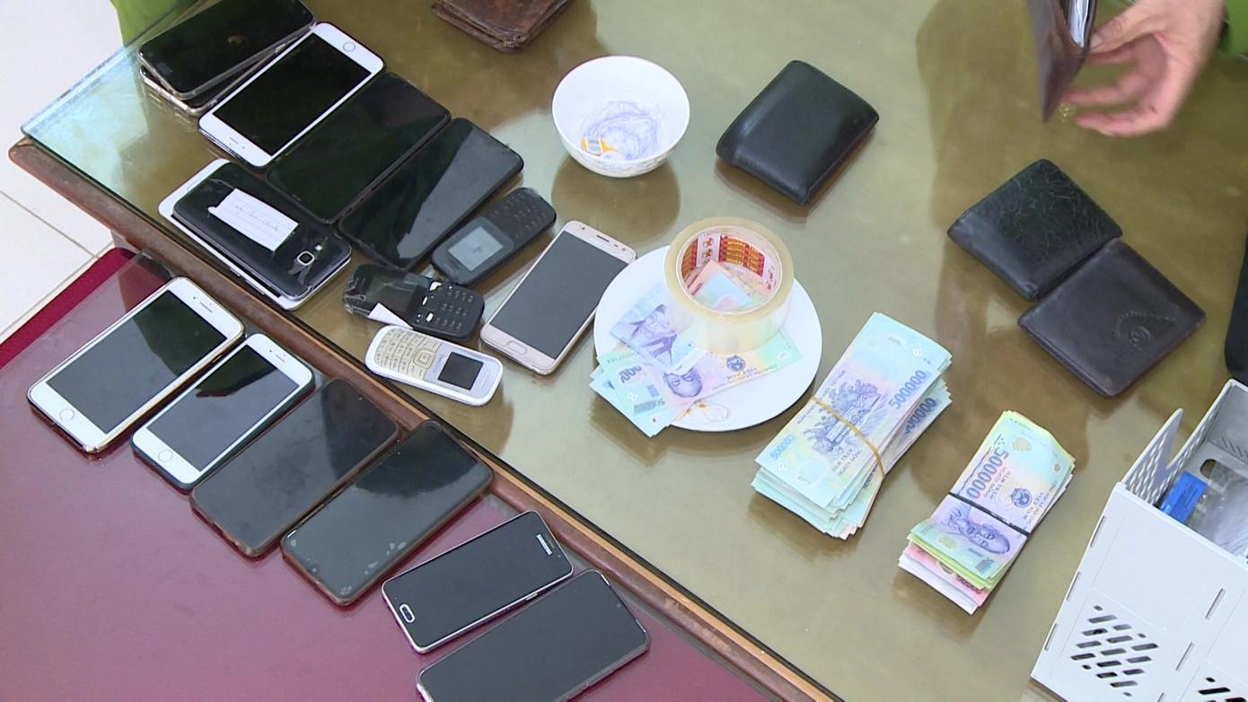 Mượn nhà của bố vợ làm nơi tổ chức đánh bạc quy mô lớn ảnh 1