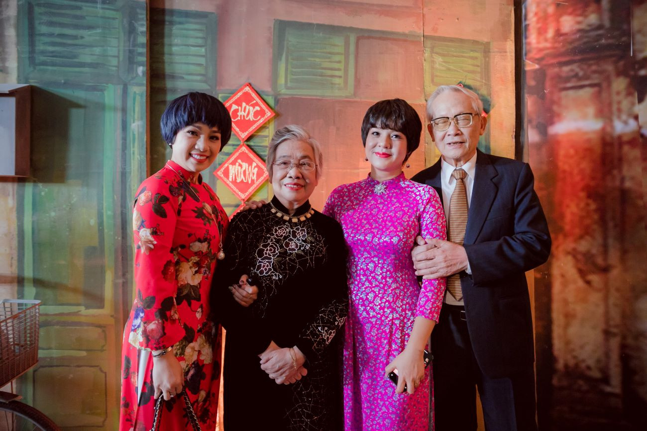 Toàn 'sao bự' kể chuyện ở Quán Thanh Xuân Tết ảnh 5