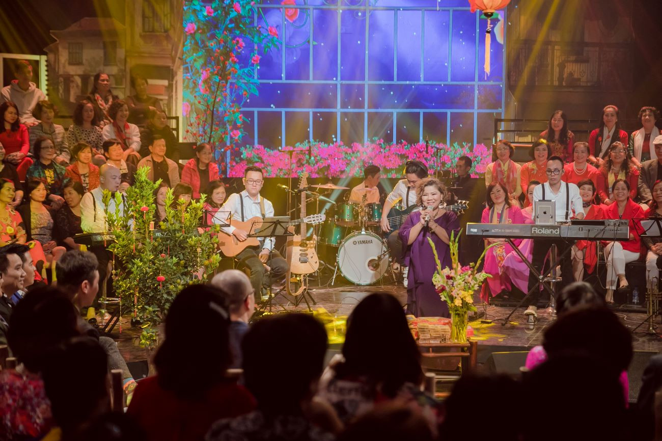 Toàn 'sao bự' kể chuyện ở Quán Thanh Xuân Tết ảnh 4